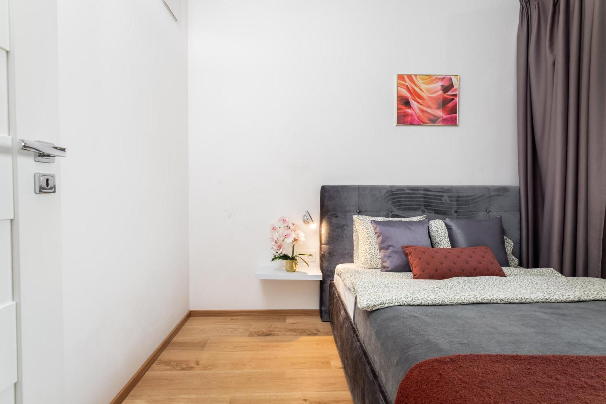 Superapart Grzybowska Apt 177 ワルシャワ エクステリア 写真
